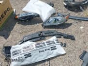 ✅ 2014 Lexus ES 330 • VIN: JTHBK1GG2E2150567 • Lot: 43397849. Listed on IAAI with 37,602 mi. Free auction sales archive from the USA and detailed vehicle history report at DreamBid. Image 12.