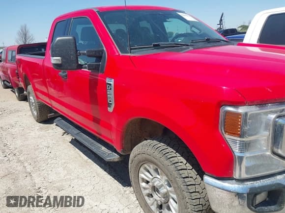 ✅ 2022 Ford F-250 XL • VIN: 1FT7X2B60NED79826 • Lot: 42893925. Wystawiony na IAAI z przebiegiem 117 485 mil. Bezpłatny archiwum sprzedaży aukcyjnych z USA i szczegółowy raport historii pojazdu na DreamBid. Zdjęcie 1.