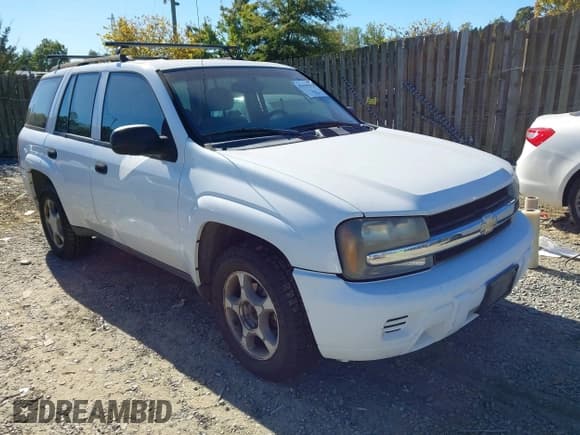 ✅ 2006 Chevrolet TrailBlazer LT • VIN: 1GNDT13S662334551 • Лот: 43449905. Опубликован ранее на IAAI с пробегом 176 222 миль. Бесплатный доступ к архиву аукционных продаж из США и подробный отчёт об истории автомобиля на DreamBid. Изображение 1.