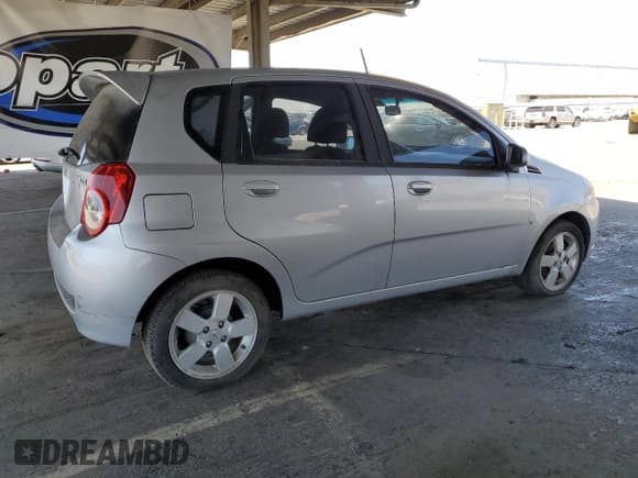 ✅ 2009 Pontiac G3 • VIN: KL2TD66E69B633341 • Lot: 62137225. Wystawiony na Copart z przebiegiem 104 379 mil. Bezpłatny archiwum sprzedaży aukcyjnych z USA i szczegółowy raport historii pojazdu na DreamBid. Zdjęcie 3.