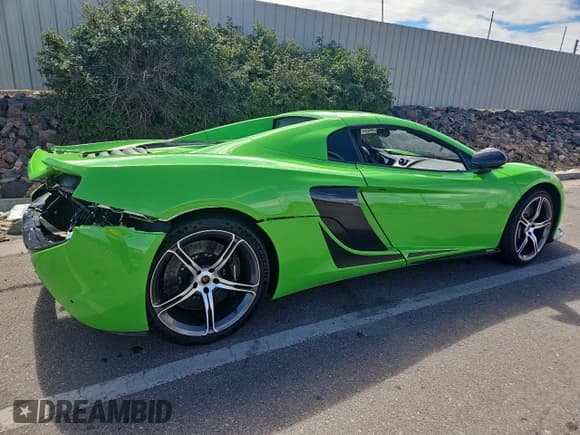 ✅ 2016 McLaren 650S • VIN: SBM11FAA7GW006033 • Лот: 49848005. Опубликован ранее на Copart с пробегом 15 714 миль. Бесплатный доступ к архиву аукционных продаж из США и подробный отчёт об истории автомобиля на DreamBid. Изображение 3.
