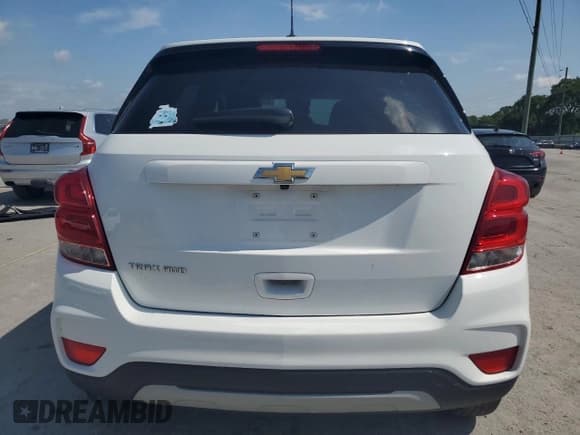✅ 2022 Chevrolet Trax LT • VIN: KL7CJPSM8NB501438 • Lot: 64067035. Listed on Copart with 50,562 mi. Free auction sales archive from the USA and detailed vehicle history report at DreamBid. Image 6.