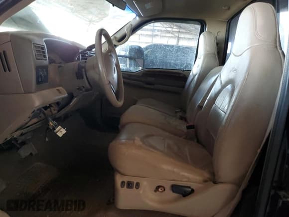 ✅ 2000 Ford F-350 XL • VIN: 1FTSF31F1YEE04323 • Лот: 46027985. Опубликован ранее на Copart с пробегом 191 682 миль. Бесплатный доступ к архиву аукционных продаж из США и подробный отчёт об истории автомобиля на DreamBid. Изображение 7.