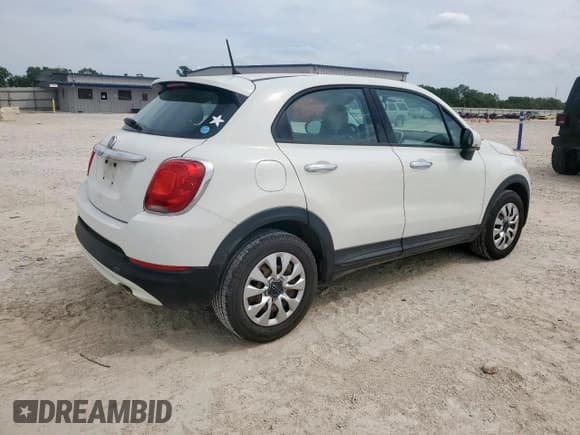 ✅ 2016 FIAT 500X Pop • VIN: ZFBCFXAT0GP377851 • Лот: 59195075. Опубликован ранее на Copart с пробегом 90 962 миль. Бесплатный доступ к архиву аукционных продаж из США и подробный отчёт об истории автомобиля на DreamBid. Изображение 3.