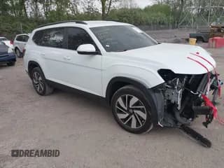 ✅ 2024 Volkswagen Atlas SE • VIN: 1V2HR2CA2RC604880 • Lot: 42134511. Listed on IAAI with 11,993 mi. Free auction sales archive from the USA and detailed vehicle history report at DreamBid. Image 1.