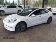 ✅ 2020 Tesla Model 3 Long Range • VIN: 5YJ3E1EB4LF665293 • Lot: 43622344. Wystawiony na IAAI z przebiegiem 57 908 mil. Bezpłatny archiwum sprzedaży aukcyjnych z USA i szczegółowy raport historii pojazdu na DreamBid. Zdjęcie 17.