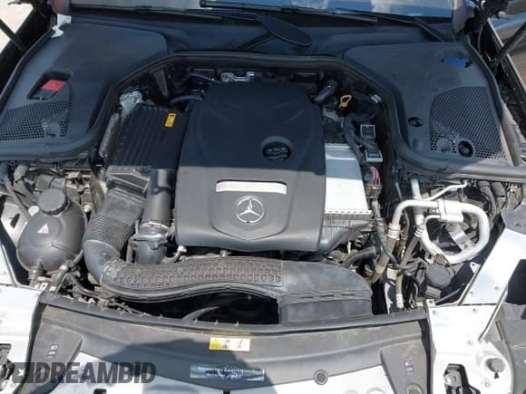 ✅ 2018 Mercedes-Benz E 300 • VIN: WDDZF4JB8JA308581 • Lot: 42903063. Wystawiony na IAAI z przebiegiem 100 080 mil. Bezpłatny archiwum sprzedaży aukcyjnych z USA i szczegółowy raport historii pojazdu na DreamBid. Zdjęcie 10.