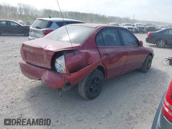 ✅ 2004 Hyundai Elantra GLS • VIN: KMHDN46D34U817333 • Lot: 42040618. Wystawiony na IAAI z przebiegiem 195 488 mil. Bezpłatny archiwum sprzedaży aukcyjnych z USA i szczegółowy raport historii pojazdu na DreamBid. Zdjęcie 4.