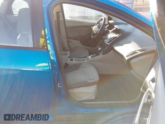 ✅ 2012 Ford Focus SE • VIN: 1FAHP3F2XCL419488 • Лот: 43697170. Опубликован ранее на IAAI с пробегом 123 407 миль. Бесплатный доступ к архиву аукционных продаж из США и подробный отчёт об истории автомобиля на DreamBid. Изображение 5.