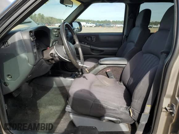 2003 Chevrolet Blazer LS with VIN 1GNDT13X93K118796, listed as a Copart auction lot 89154105 with 94,242 mi miles and Clean title. Bid and sale history available at DreamBid. Image 7.