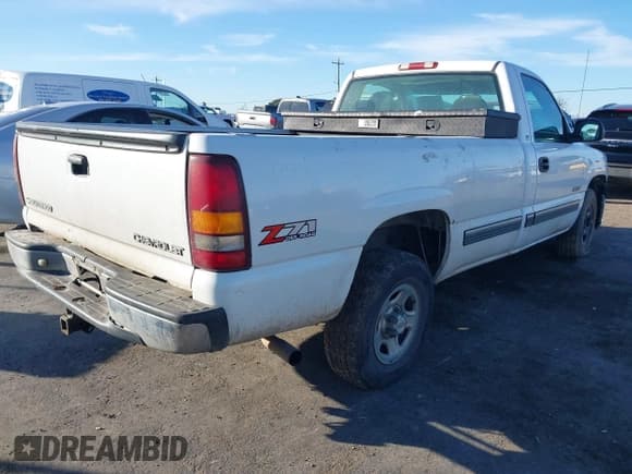✅ 2001 Chevrolet Silverado 1500 LS • VIN: 1GCEK14T71Z329088 • Лот: 41510286. Опубликован ранее на IAAI с пробегом 312 979 миль. Бесплатный доступ к архиву аукционных продаж из США и подробный отчёт об истории автомобиля на DreamBid. Изображение 4.