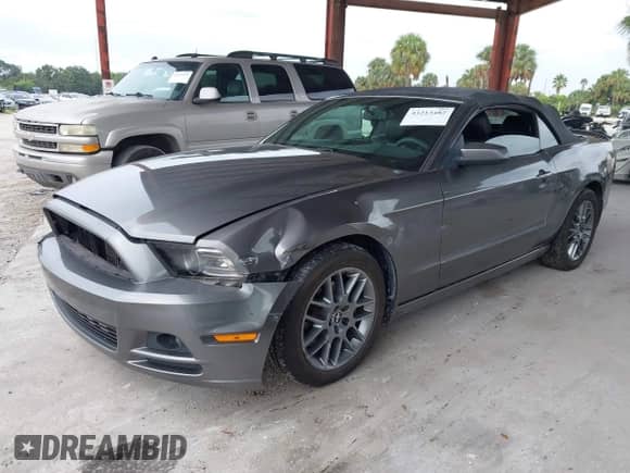 2014 Ford Mustang V6 с VIN 1ZVBP8EM7E5246694, выставлен на аукционе IAAI как лот 43213482 с пробегом 204 803 миль миль и . История ставок и продаж доступна на DreamBid. Изображение 20.