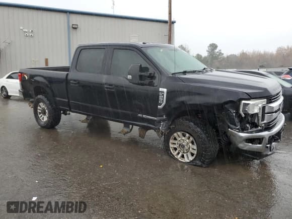 ✅ 2017 Ford F-250 Lariat • VIN: 1FT7W2BT8HEF30439 • Лот: 93241925. Опубликован ранее на Copart с пробегом 139 092 миль. Бесплатный доступ к архиву аукционных продаж из США и подробный отчёт об истории автомобиля на DreamBid. Изображение 4.