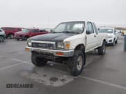 ✅ 1990 Toyota Pickup SR5 • VIN: JT4VN13G0L0016029 • Lot: 43728588. Listed on IAAI with 191,881 mi. Free auction sales archive from the USA and detailed vehicle history report at DreamBid. Image 6.