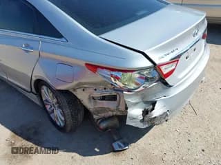 ✅ 2013 Hyundai Sonata SE • VIN: 5NPEC4AB0DH562672 • Лот: 43363091. Опубликован ранее на IAAI с пробегом 79 004 миль. Бесплатный доступ к архиву аукционных продаж из США и подробный отчёт об истории автомобиля на DreamBid. Изображение 6.