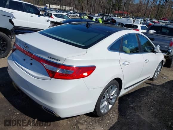 2016 Hyundai Azera Limited with VIN KMHFH4JG0GA508622, listed as a IAAI auction lot 41598287 with 69,013 mi miles and . Bid and sale history available at DreamBid. Image 4.