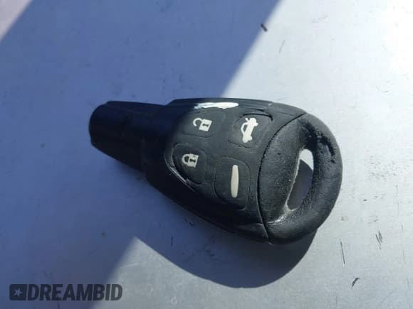 ✅ 2004 Saab 9-3 Arc • VIN: YS3FD79Y546009823 • Lot: 42296452. Wystawiony na IAAI z przebiegiem 288 954 mil. Bezpłatny archiwum sprzedaży aukcyjnych z USA i szczegółowy raport historii pojazdu na DreamBid. Zdjęcie 11.