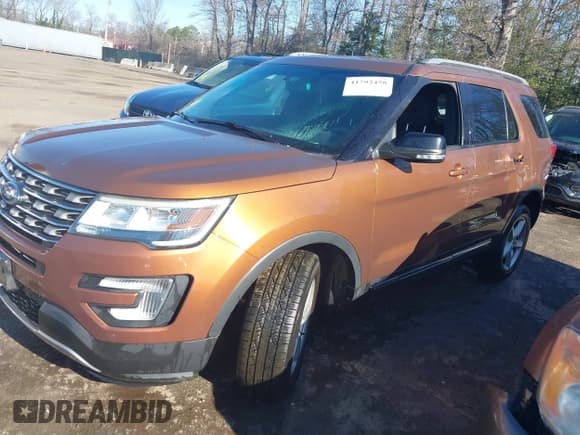 ✅ 2017 Ford Explorer XLT • VIN: 1FM5K8DH3HGA14987 • Lot: 41792458. Wystawiony na IAAI z przebiegiem 119 259 mil. Bezpłatny archiwum sprzedaży aukcyjnych z USA i szczegółowy raport historii pojazdu na DreamBid. Zdjęcie 2.