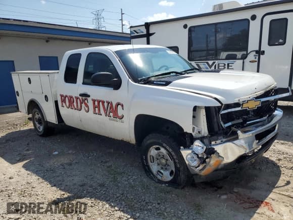 ✅ 2012 Chevrolet Silverado 2500HD LT • VIN: 1GC2KXCG3CZ145814 • Lot: 64484125. Wystawiony na Copart z przebiegiem 271 938 mil. Bezpłatny archiwum sprzedaży aukcyjnych z USA i szczegółowy raport historii pojazdu na DreamBid. Zdjęcie 4.