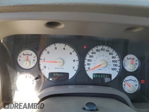 ✅ 2005 Dodge 1500 SLT • VIN: 1D7HU18D65J573223 • Лот: 72439804. Опубликован ранее на Copart с пробегом 154 686 миль. Бесплатный доступ к архиву аукционных продаж из США и подробный отчёт об истории автомобиля на DreamBid. Изображение 9.