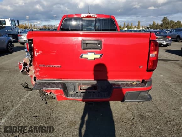 ✅ 2017 Chevrolet Colorado 2WD LT • VIN: 1GCGSCE16H1240297 • Lot: 92034915. Listed on Copart with 131,005 mi. Free auction sales archive from the USA and detailed vehicle history report at DreamBid. Image 6.