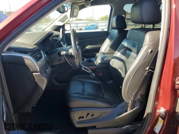 2019 Chevrolet Tahoe LT z VIN 1GNSKBKC8KR295232, wystawiony jako Copart lot #85880395 z przebiegiem 86 415 mil mil oraz Szkoda całkowita • Salvage title. Historia ofert i sprzedaży dostępna na DreamBid. Obrazek 7.