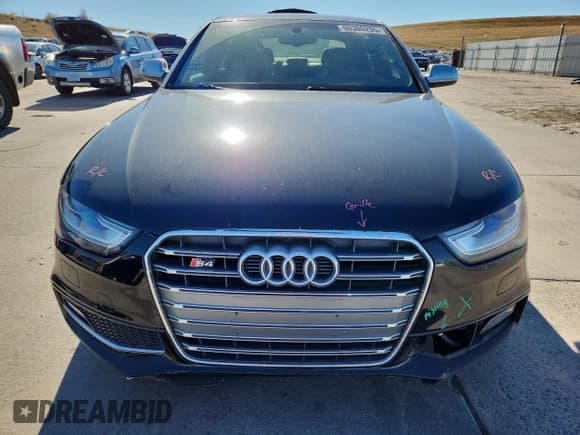 ✅ 2014 Audi S4 Premium Plus • VIN: WAUBGAFL9EA044962 • Lot: 90300295. Wystawiony na Copart z przebiegiem 114 076 mil. Bezpłatny archiwum sprzedaży aukcyjnych z USA i szczegółowy raport historii pojazdu na DreamBid. Zdjęcie 5.