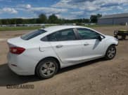✅ 2017 Chevrolet Cruze LS • VIN: 1G1BC5SM1H7135884 • Лот: 70741345. Опубликован ранее на Copart с пробегом 157 188 миль. Бесплатный доступ к архиву аукционных продаж из США и подробный отчёт об истории автомобиля на DreamBid. Изображение 3.