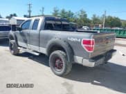 ✅ 2009 Ford F-150 XL • VIN: 1FTPX14V89FB12335 • Lot: 43472551. Wystawiony na IAAI z przebiegiem 129 623 mil. Bezpłatny archiwum sprzedaży aukcyjnych z USA i szczegółowy raport historii pojazdu na DreamBid. Zdjęcie 3.