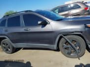 ✅ 2018 Jeep Cherokee Latitude • VIN: 1C4PJLCX2JD527909 • Lot: 42317476. Listed on IAAI with 113,783 mi. Free auction sales archive from the USA and detailed vehicle history report at DreamBid. Image 13.