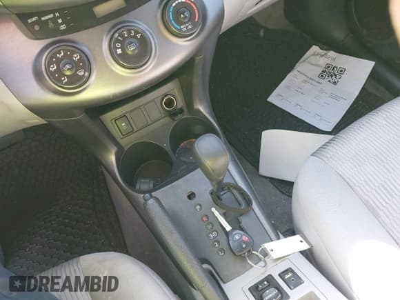 ✅ 2012 Toyota RAV4 • VIN: 2T3BF4DV2CW254717 • Лот: 42024518. Опубликован ранее на IAAI с пробегом 157 642 миль. Бесплатный доступ к архиву аукционных продаж из США и подробный отчёт об истории автомобиля на DreamBid. Изображение 11.