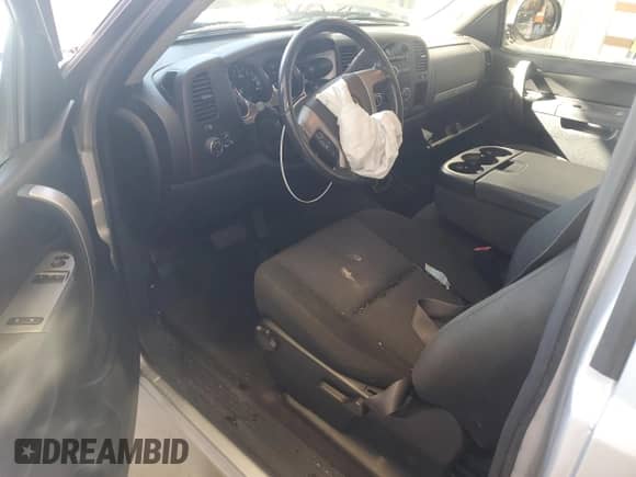 2013 Chevrolet Silverado 1500 LT with VIN 1GCNCSEA9DZ355650, listed as a Copart auction lot 45947255 with 75,568 mi miles and Salvage title. Bid and sale history available at DreamBid. Image 8.