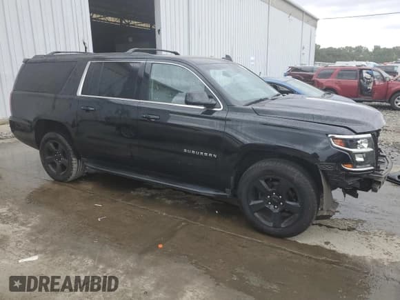 ✅ 2020 Chevrolet Suburban LT • VIN: 1GNSKHKC5LR131182 • Lot: 72375434. Wystawiony na Copart z przebiegiem 53 320 mil. Bezpłatny archiwum sprzedaży aukcyjnych z USA i szczegółowy raport historii pojazdu na DreamBid. Zdjęcie 4.
