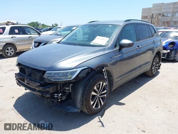 ✅ 2022 Volkswagen Tiguan S • VIN: 3VV1B7AX2NM005158 • Лот: 42512832. Опубликован ранее на IAAI с пробегом 49 491 миль. Бесплатный доступ к архиву аукционных продаж из США и подробный отчёт об истории автомобиля на DreamBid. Изображение 17.