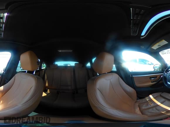 ✅ 2018 BMW 4 Series 440i • VIN: WBA4J5C5XJBF07996 • Lot: 42361352. Wystawiony na IAAI z przebiegiem 62 365 mil. Bezpłatny archiwum sprzedaży aukcyjnych z USA i szczegółowy raport historii pojazdu na DreamBid. Zdjęcie 18.