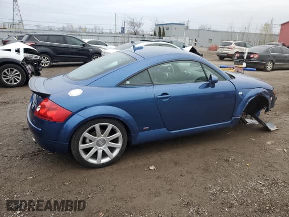 ✅ 2006 Audi TT • VIN: TRUWD28N561005696 • Lot: 81226524. Wystawiony na Copart z przebiegiem 87 023 mil. Bezpłatny archiwum sprzedaży aukcyjnych z USA i szczegółowy raport historii pojazdu na DreamBid. Zdjęcie 3.