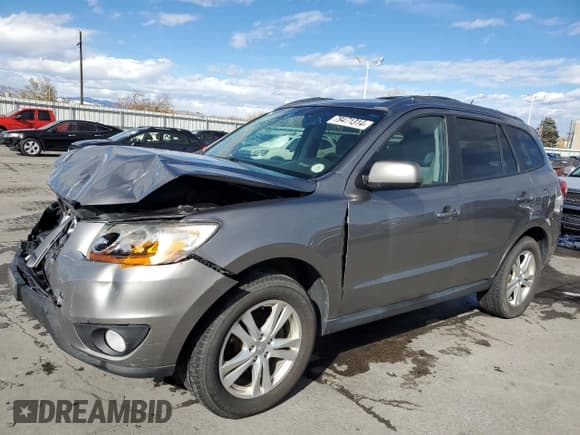 ✅ 2011 Hyundai Santa Fe SE • VIN: 5XYZHDAG5BG031471 • Lot: 79471314. Listed on Copart with 151,203 mi. Free auction sales archive from the USA and detailed vehicle history report at DreamBid. Image 1.