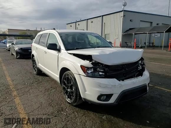✅ 2014 Dodge Journey SXT • VIN: 3C4PDCBB2ET171197 • Lot: 93077075. Wystawiony na Copart z przebiegiem 160 273 mil. Bezpłatny archiwum sprzedaży aukcyjnych z USA i szczegółowy raport historii pojazdu na DreamBid. Zdjęcie 14.
