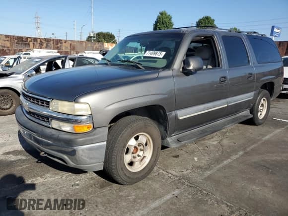 ✅ 2002 Chevrolet Suburban LS • VIN: 3GNEC16TX2G233152 • Лот: 71499875. Опубликован ранее на Copart с пробегом 205 510 миль. Бесплатный доступ к архиву аукционных продаж из США и подробный отчёт об истории автомобиля на DreamBid. Изображение 1.