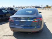 ✅ 2017 Tesla Model S 60 • VIN: 5YJSA1E15HF228506 • Lot: 42303842. Wystawiony na IAAI z przebiegiem 84 812 mil. Bezpłatny archiwum sprzedaży aukcyjnych z USA i szczegółowy raport historii pojazdu na DreamBid. Zdjęcie 17.