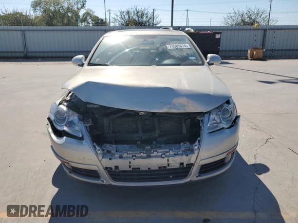 ✅ 2010 Volkswagen Passat Komfort • VIN: WVWJK7AN3AE132000 • Лот: 74583674. Опубликован ранее на Copart с пробегом 123 192 миль. Бесплатный доступ к архиву аукционных продаж из США и подробный отчёт об истории автомобиля на DreamBid. Изображение 5.