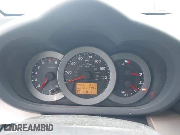 ✅ 2008 Toyota RAV4 Limited • VIN: JTMBK31V085068859 • Lot: 43911448. Listed on IAAI with 211,743 mi. Free auction sales archive from the USA and detailed vehicle history report at DreamBid. Image 7.