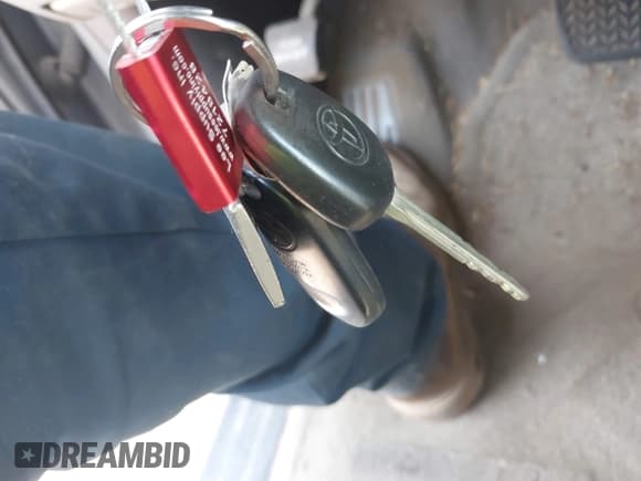 ✅ 2008 Toyota Tundra • VIN: 5TBBV54168S523406 • Lot: 42445574. Listed on IAAI with 117,947 mi. Free auction sales archive from the USA and detailed vehicle history report at DreamBid. Image 11.