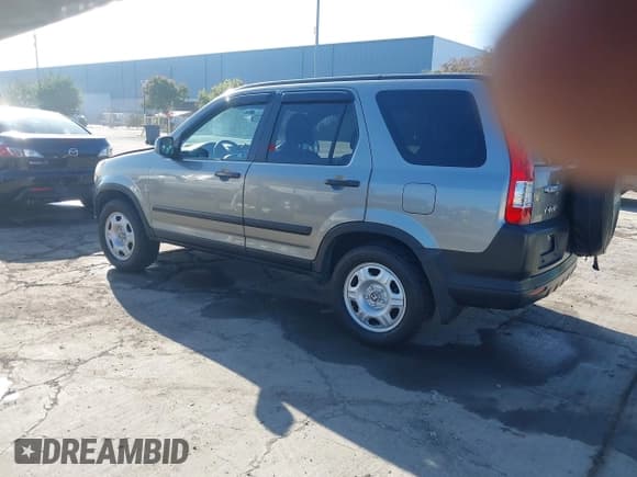 ✅ 2005 Honda CR-V EX • VIN: JHLRD78815C053121 • Lot: 43842520. Wystawiony na IAAI z przebiegiem 168 610 mil. Bezpłatny archiwum sprzedaży aukcyjnych z USA i szczegółowy raport historii pojazdu na DreamBid. Zdjęcie 3.