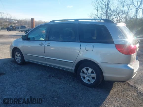✅ 2009 Toyota Sienna LE • VIN: 5TDZK23C99S229368 • Лот: 43853356. Опубликован ранее на IAAI с пробегом 147 236 миль. Бесплатный доступ к архиву аукционных продаж из США и подробный отчёт об истории автомобиля на DreamBid. Изображение 3.