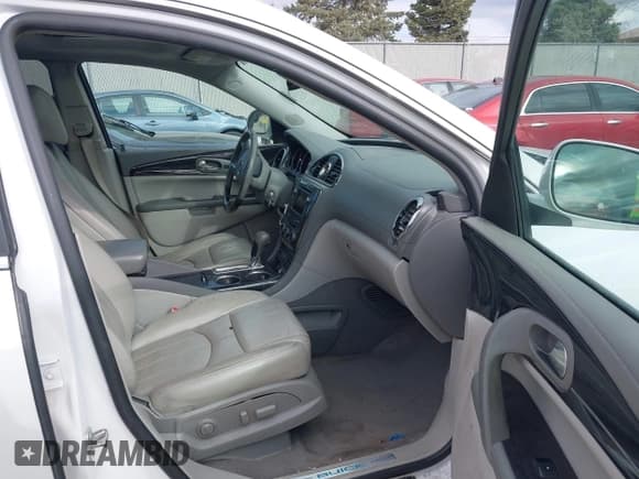 ✅ 2016 Buick Enclave Premium • VIN: 5GAKVCKD4GJ332251 • Лот: 43598139. Опубликован ранее на IAAI с пробегом 171 697 миль. Бесплатный доступ к архиву аукционных продаж из США и подробный отчёт об истории автомобиля на DreamBid. Изображение 5.