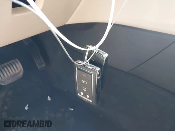 ✅ 2025 Jeep Grand Cherokee Limited • VIN: 1C4RJHBG7SC272351 • Lot: 42331840. Listed on IAAI with 13,862 mi. Free auction sales archive from the USA and detailed vehicle history report at DreamBid. Image 11.