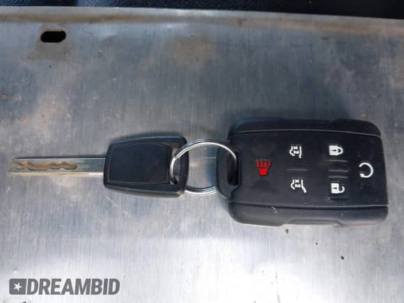 2017 Chevrolet Suburban LT с VIN 1GNSKHKC2HR186647, выставлен на аукционе IAAI как лот 43317641 с пробегом 150 840 миль миль и . История ставок и продаж доступна на DreamBid. Изображение 11.