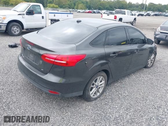 ✅ 2018 Ford Focus SE • VIN: 1FADP3F29JL240516 • Лот: 43187939. Опубликован ранее на IAAI с пробегом 144 455 миль. Бесплатный доступ к архиву аукционных продаж из США и подробный отчёт об истории автомобиля на DreamBid. Изображение 4.