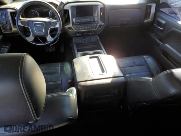 ✅ 2014 GMC Sierra 1500 Denali • VIN: 3GTU2WECXEG465163 • Lot: 89810385. Wystawiony na Copart z przebiegiem 197 493 mil. Bezpłatny archiwum sprzedaży aukcyjnych z USA i szczegółowy raport historii pojazdu na DreamBid. Zdjęcie 8.